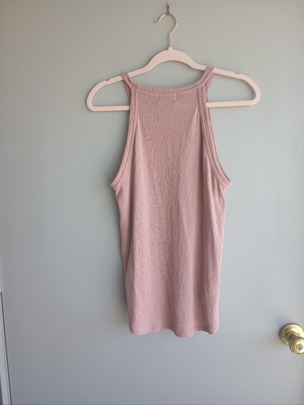 Universal Threads - Picture 2 of 5